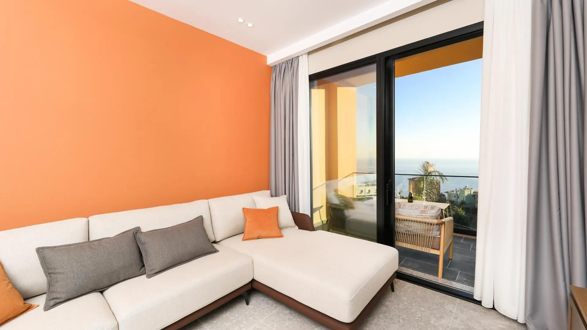 Aurum Hotel Palasë Apartamento