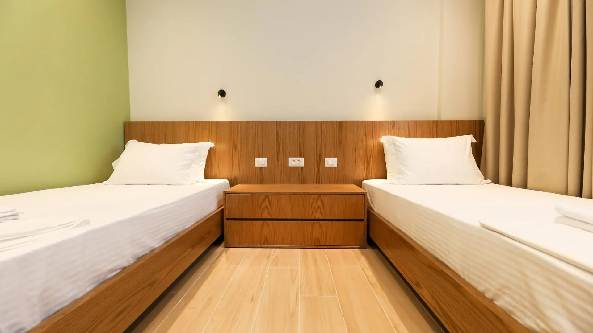 Aurum Hotel Palasë